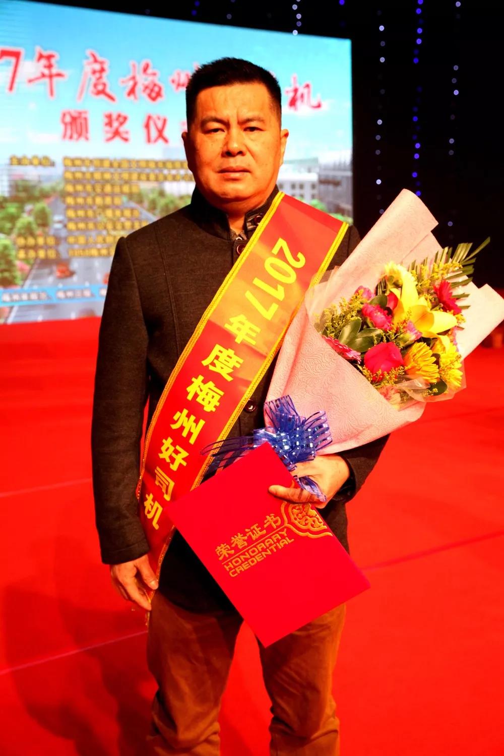 维多利亚老品牌vic(集团)官方网站