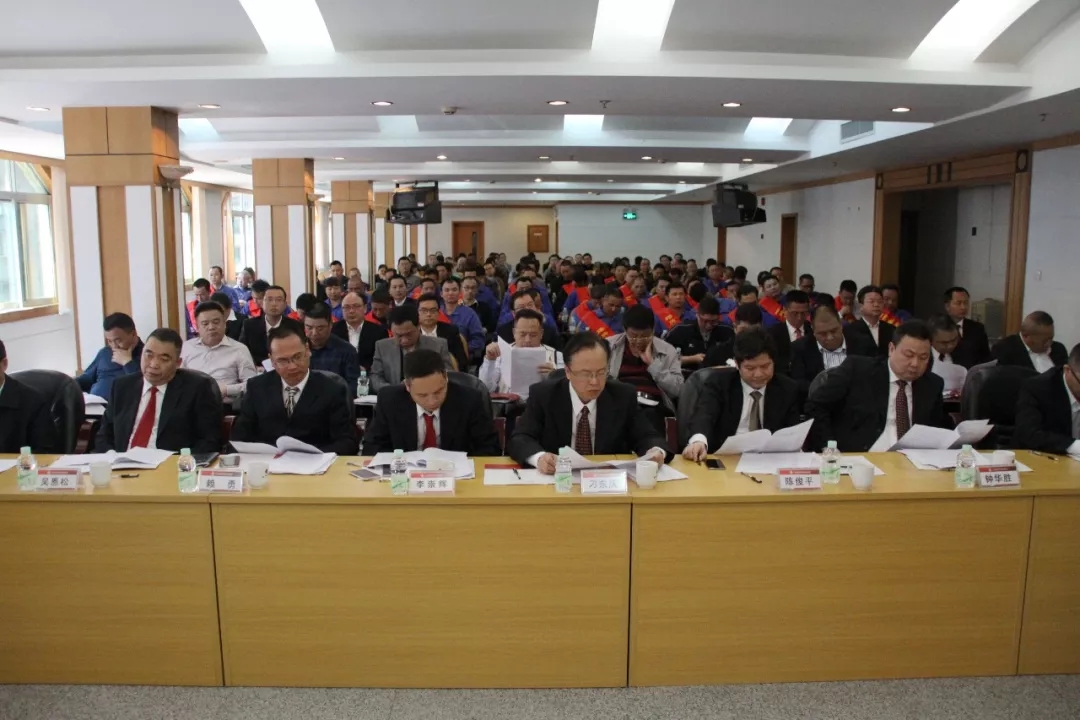 维多利亚老品牌vic(集团)官方网站