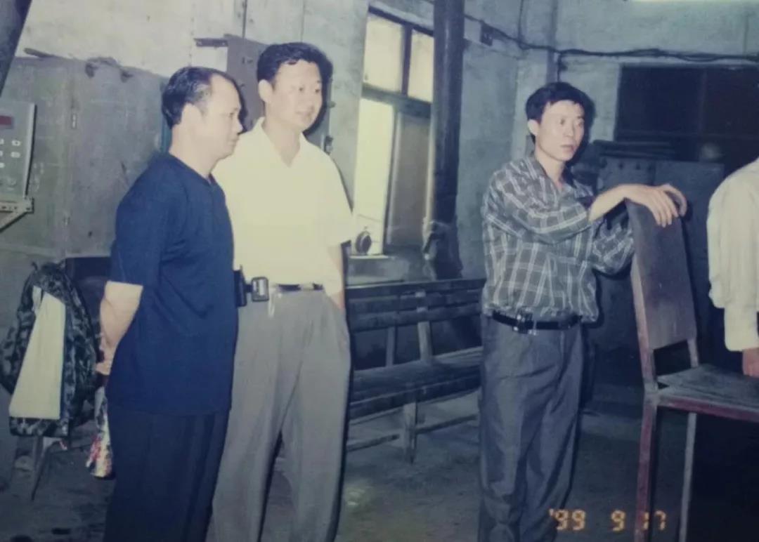 维多利亚老品牌vic(集团)官方网站