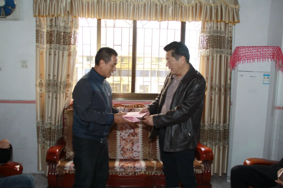 维多利亚老品牌vic(集团)官方网站