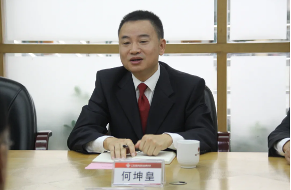 维多利亚老品牌vic(集团)官方网站