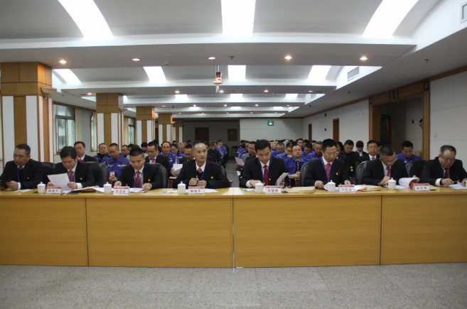 维多利亚老品牌vic(集团)官方网站