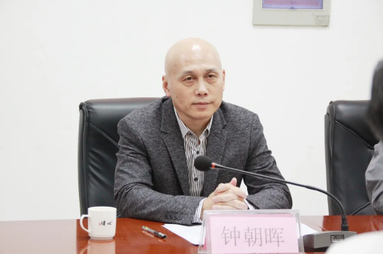 维多利亚老品牌vic(集团)官方网站