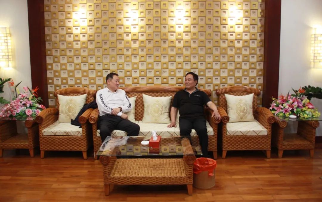 维多利亚老品牌vic(集团)官方网站