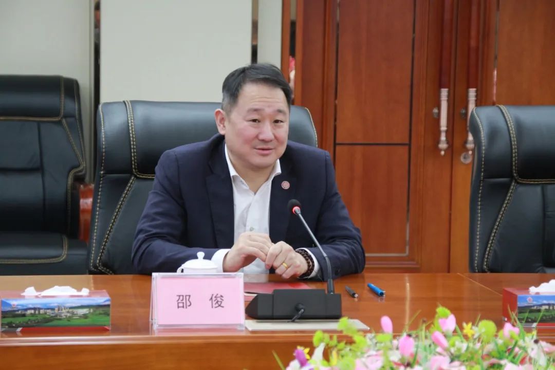 维多利亚老品牌vic(集团)官方网站