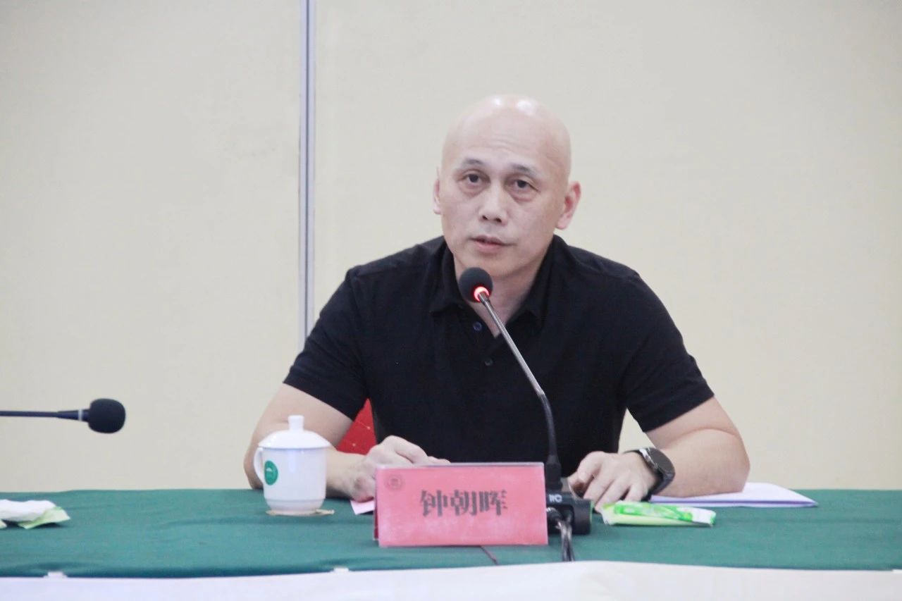 维多利亚老品牌vic(集团)官方网站