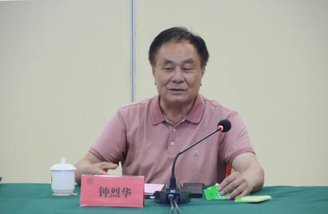 维多利亚老品牌vic(集团)官方网站