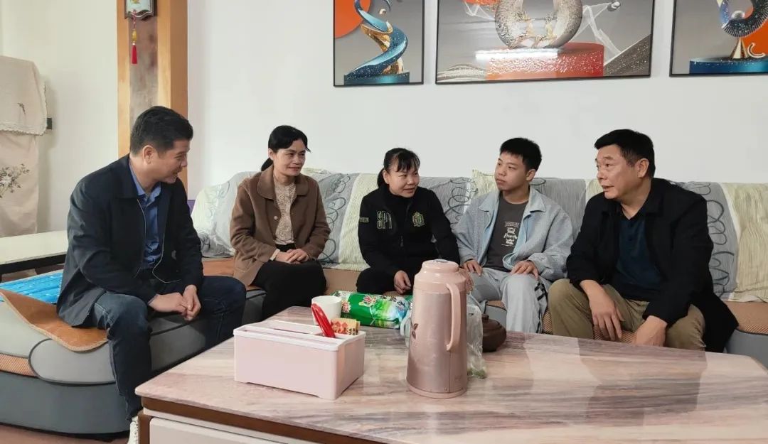 维多利亚老品牌vic(集团)官方网站