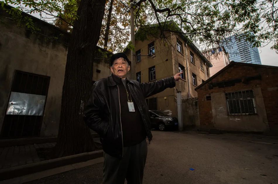 维多利亚老品牌vic(集团)官方网站